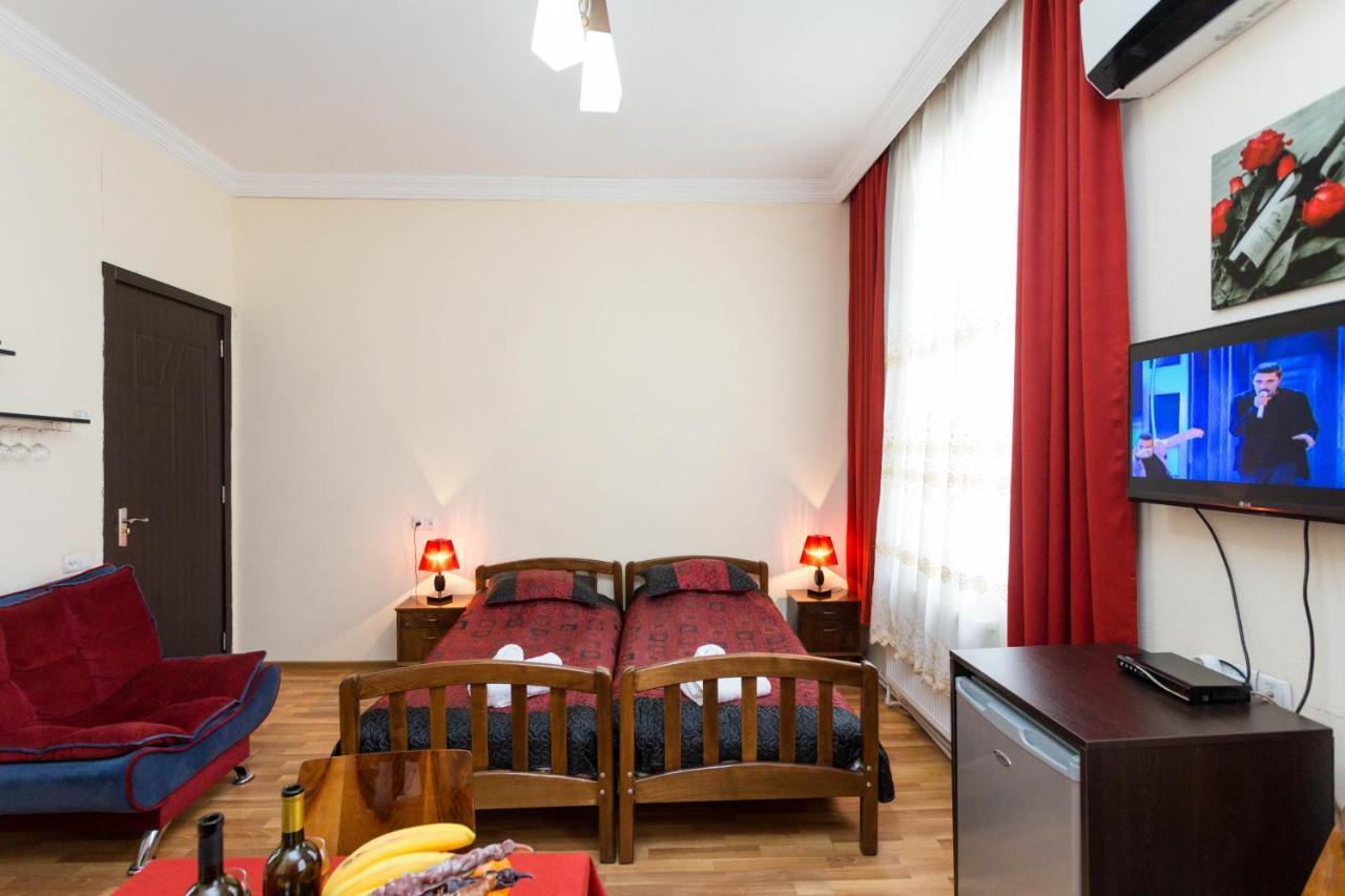 Gis Guest House Tbilissi Extérieur photo