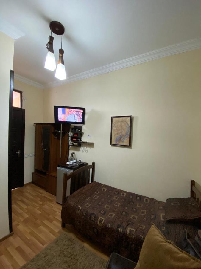 Gis Guest House Tbilissi Extérieur photo
